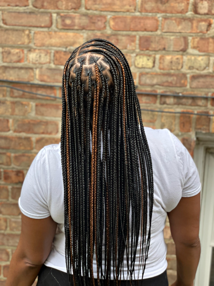 Med. Knotless Braids(Butt Length)