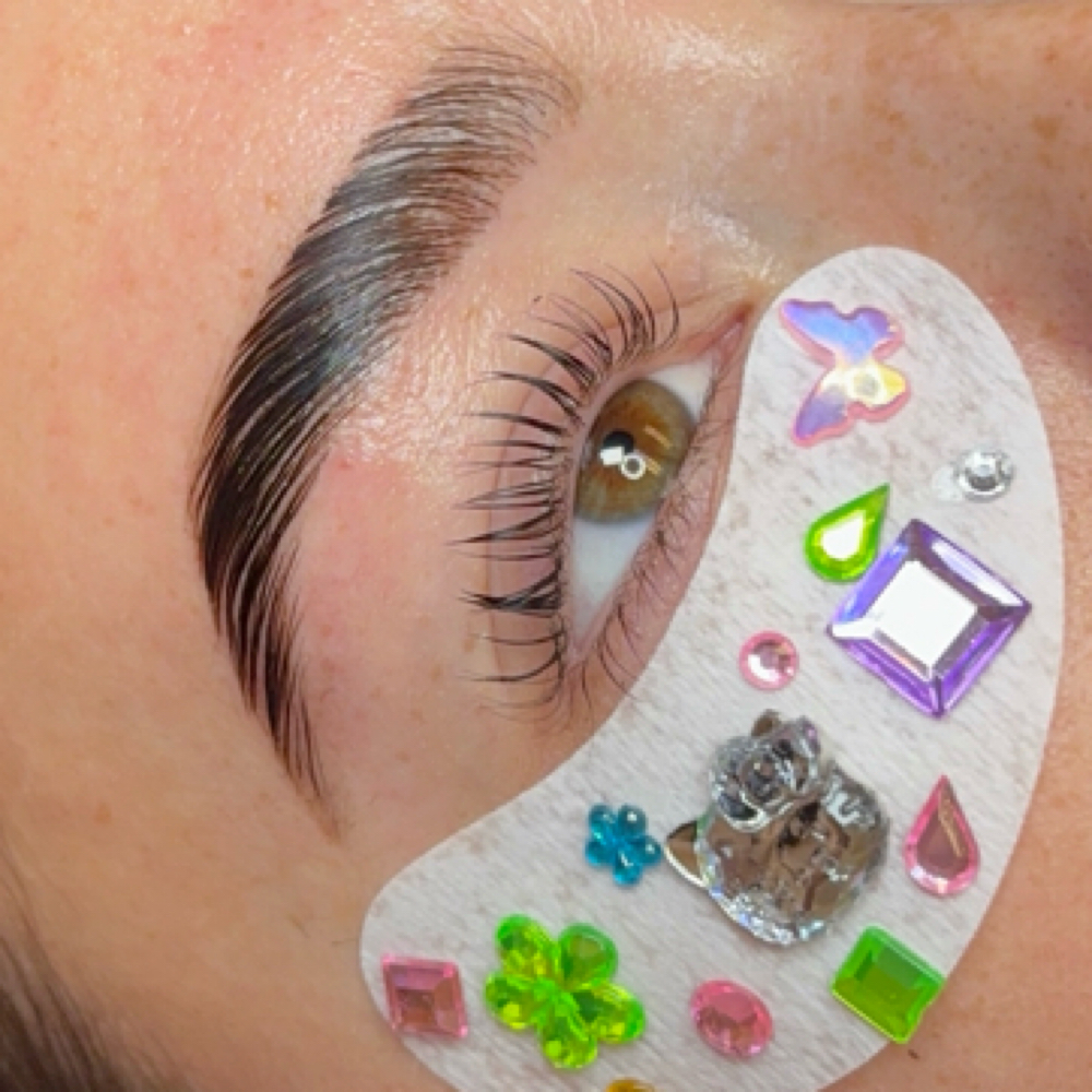 Brow Lamination & Shaping at VANEXVANITY in Smyrna, TN