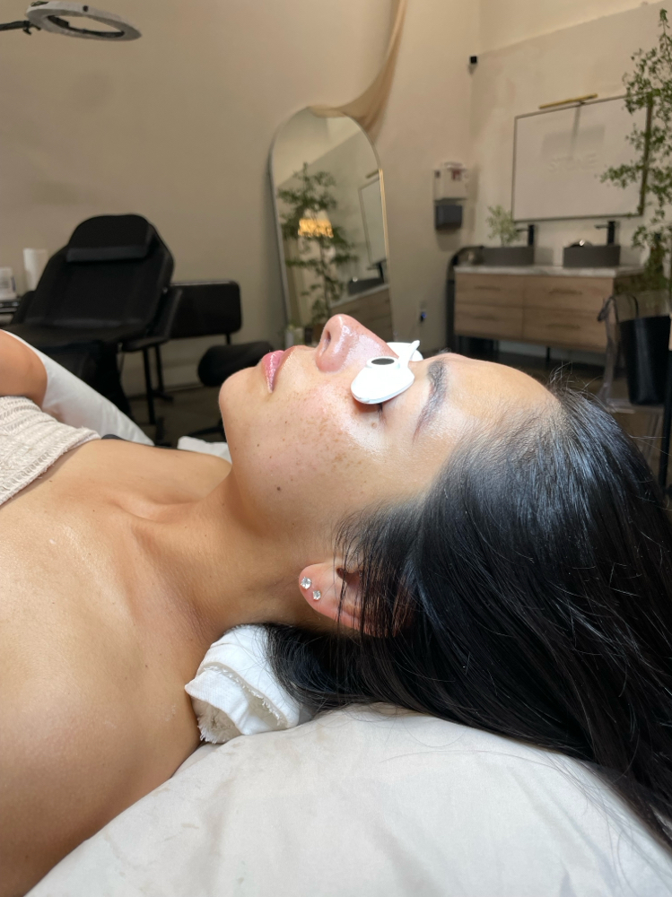 Autumn Glow Dermaplaning Facial