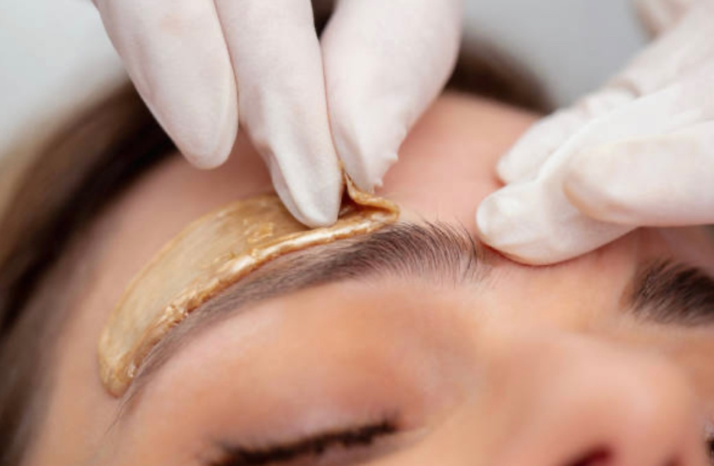Eyebrow wax