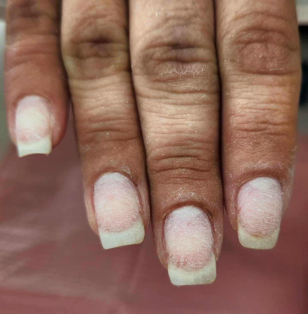 Soak Off at Nevnailsss in Armona, CA