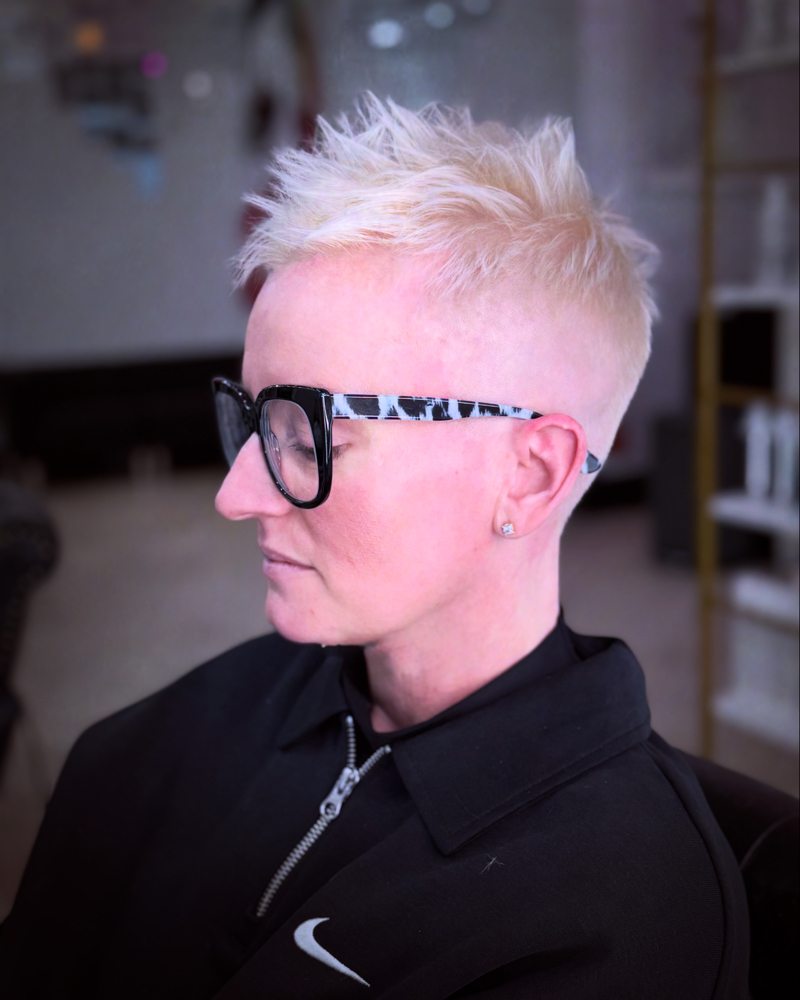 Bleach And Tone Short Hair