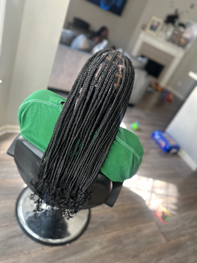 Medium Waist Length Knotless at Braided By Ke in Memphis, TN