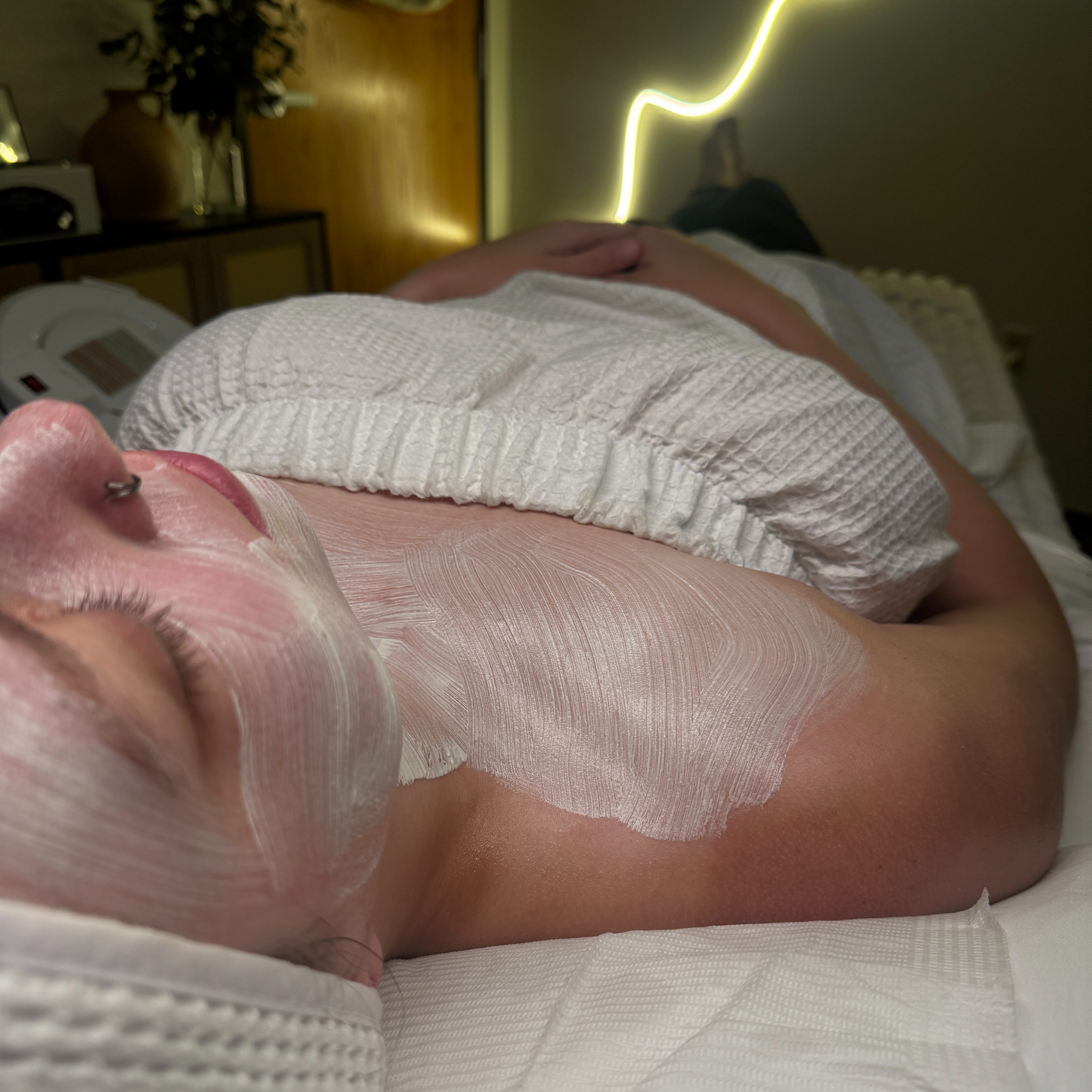 60 Minute Custom Facial at Lush Lash Bar LLC in Green Bay, WI