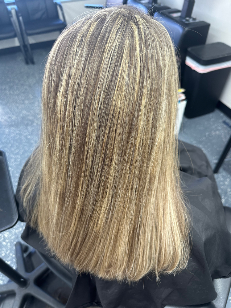 Foil at B's Salon in St. Peters, MO