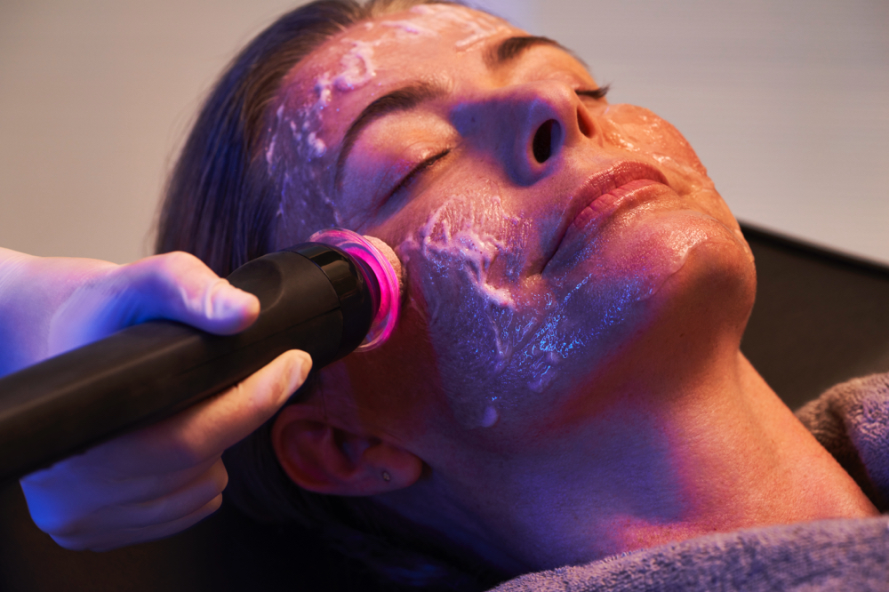 Glo2 Facial- Illuminate (Brighten & Rejuvenate)