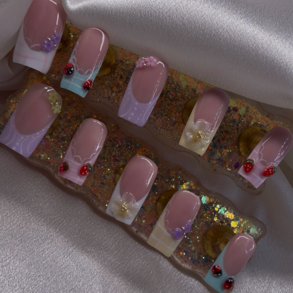Custom Press On Nails at JaysNails in Roselle, NJ