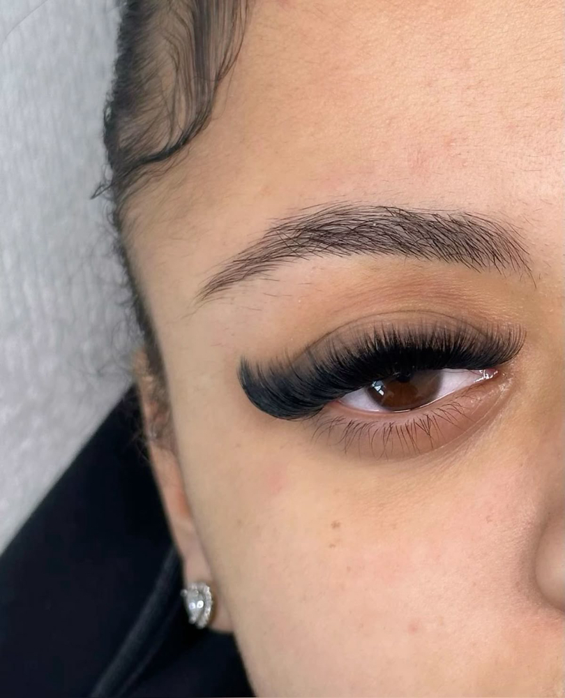 Volume Lash Extensions