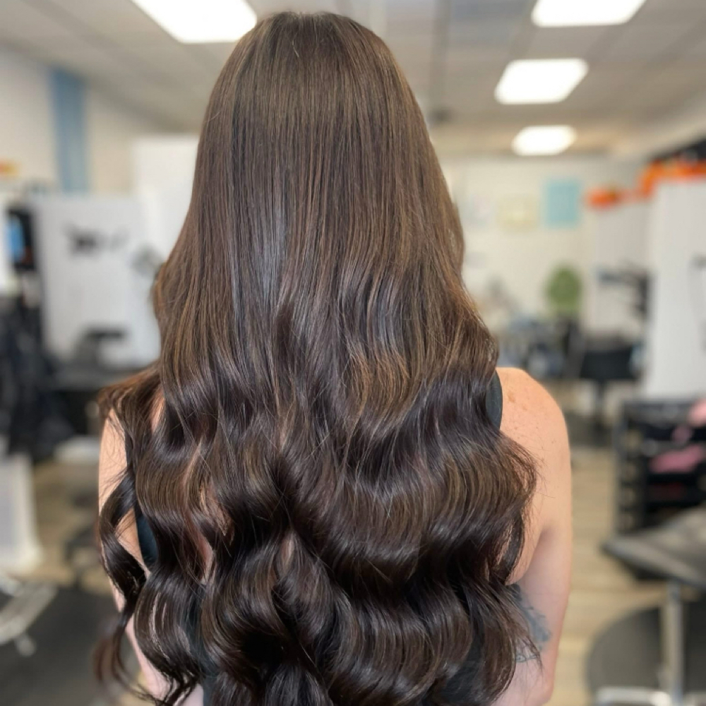 Root Touch-up at luxuryhair in Lake Jackson, TX