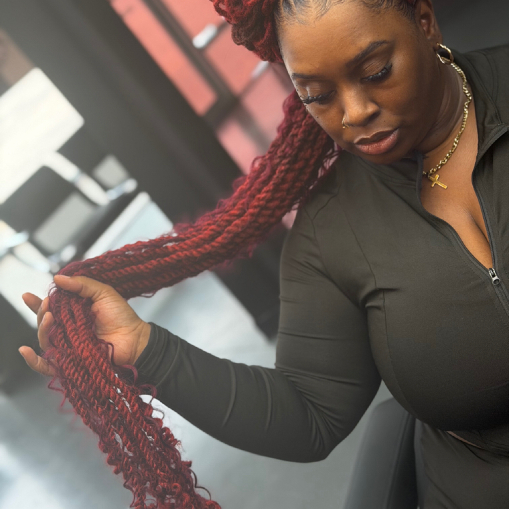38” Genie/Extendo Ponytails at Nene’s Natural Touch in Houston, TX