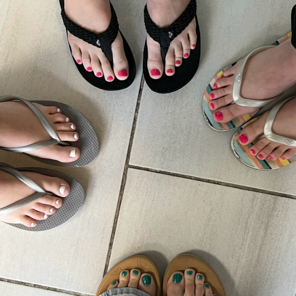 Flip Flop Bliss at Waves of Vitamin Sea Spa LLC in Lakewood, NJ