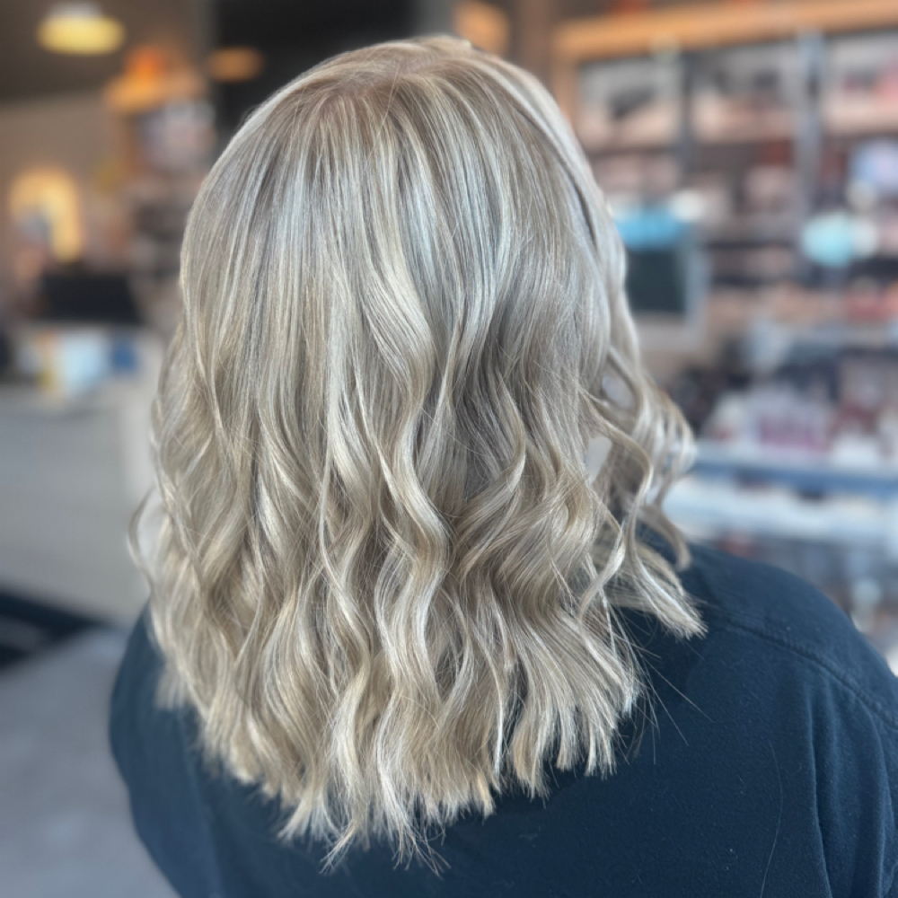 Partial Highlight at Alnoor beautyhouse in Brookfield, WI