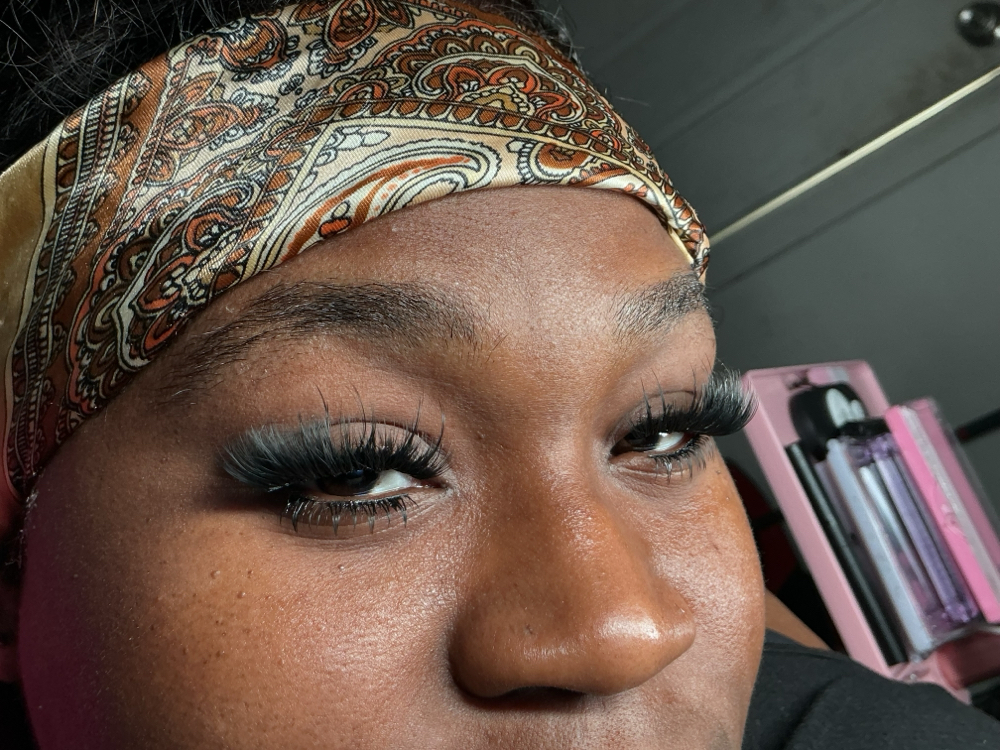 Lash  Clusters