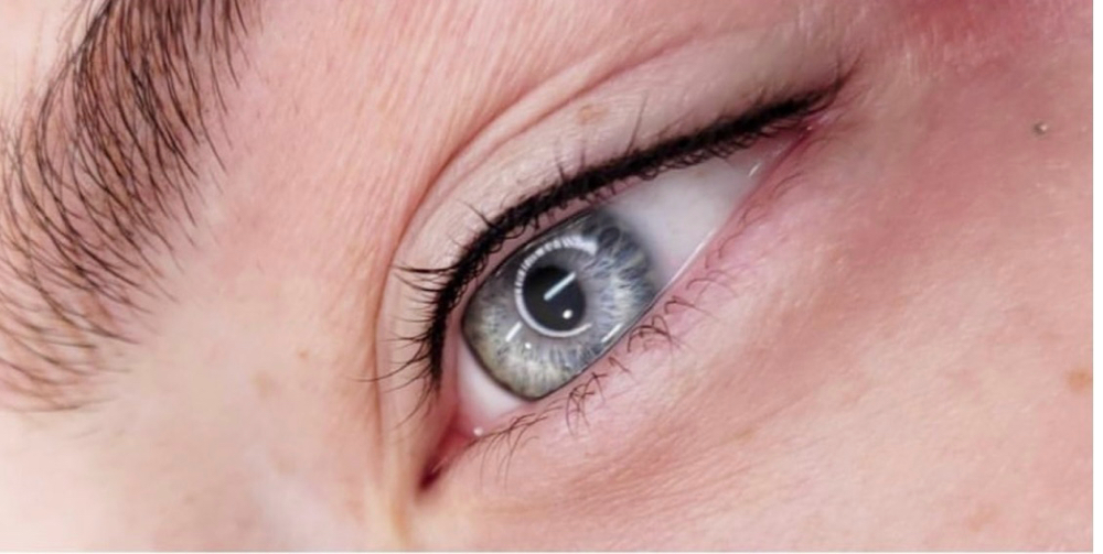 UPPER   EYELINER