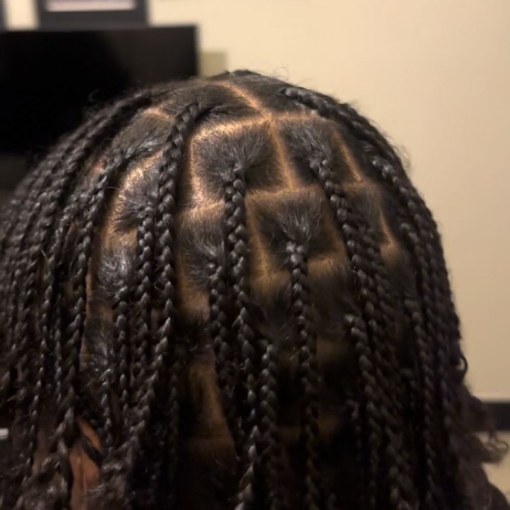 Box Braids at Slayedbythebestttt in New York, NY