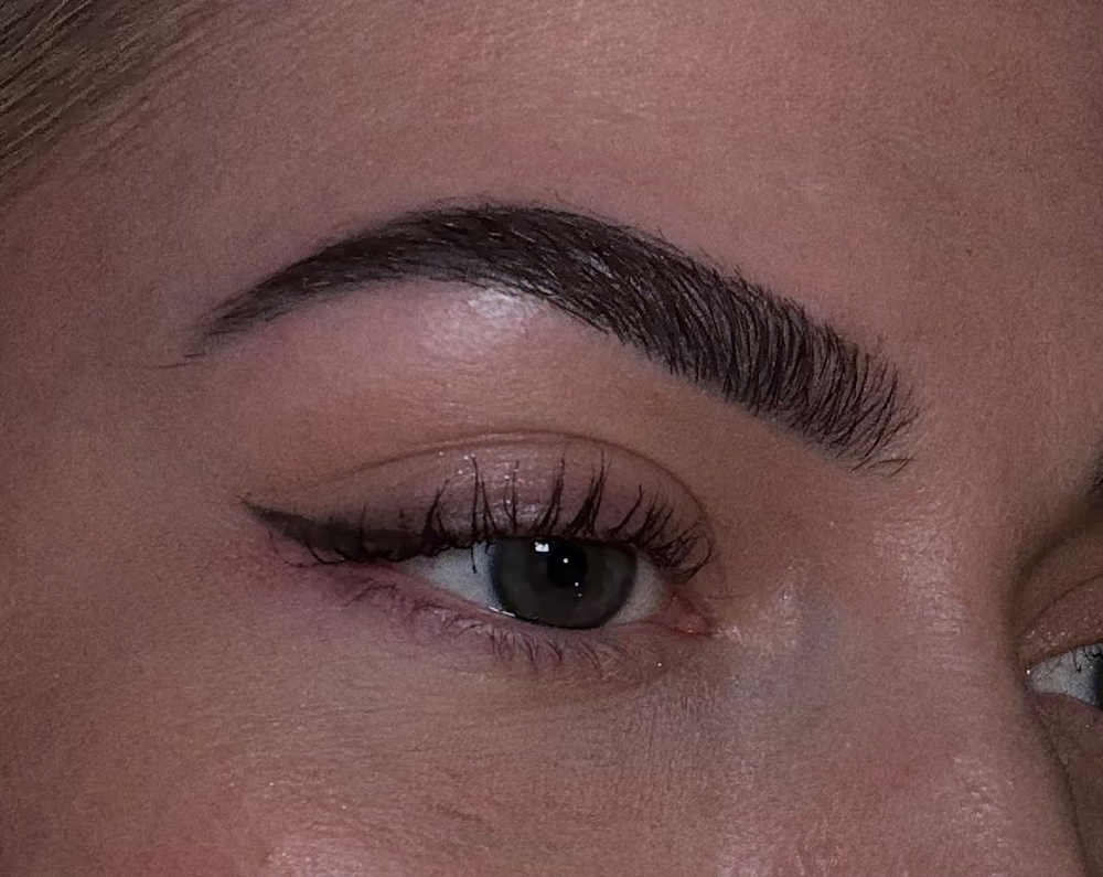 Brow threading at GDN in Woodland Hills, CA