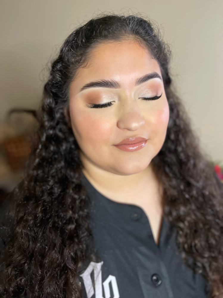 Wedding Event Hair And Makeup at ๐๐๐ค๐๐ง๐ณ๐ข๐ | ๐๐๐ข๐ซ๐ฌ๐ญ๐ฒ๐ฅ๐ข๐ฌ๐ญ & ๐๐๐ in Baytown, TX