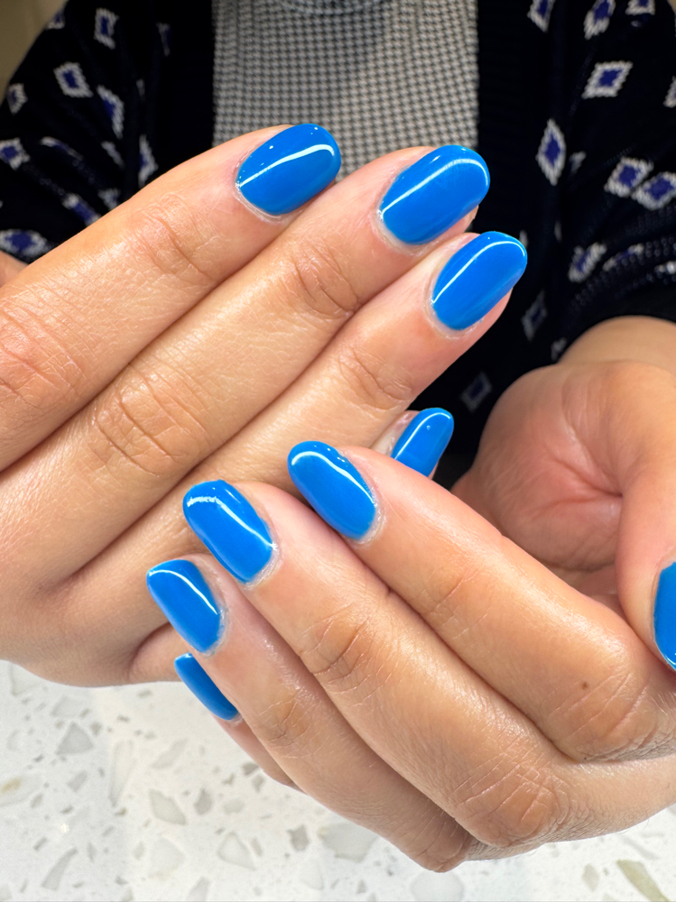 Diva Signature Gel Manicure