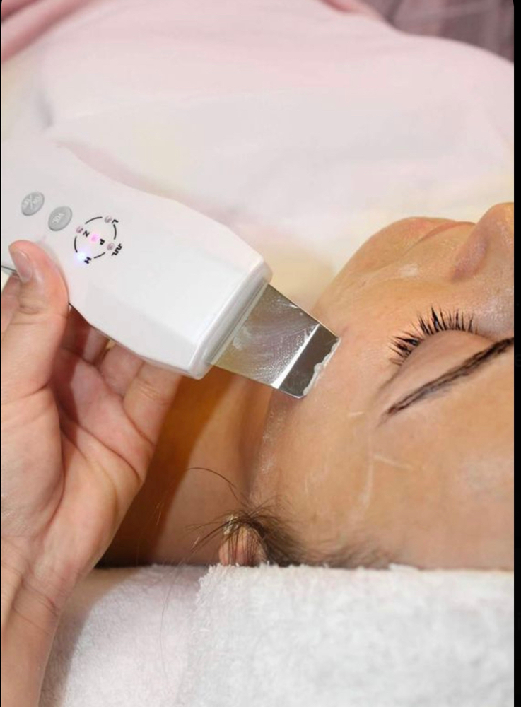 Ultrasonic Skin Scrubber/Spatula
