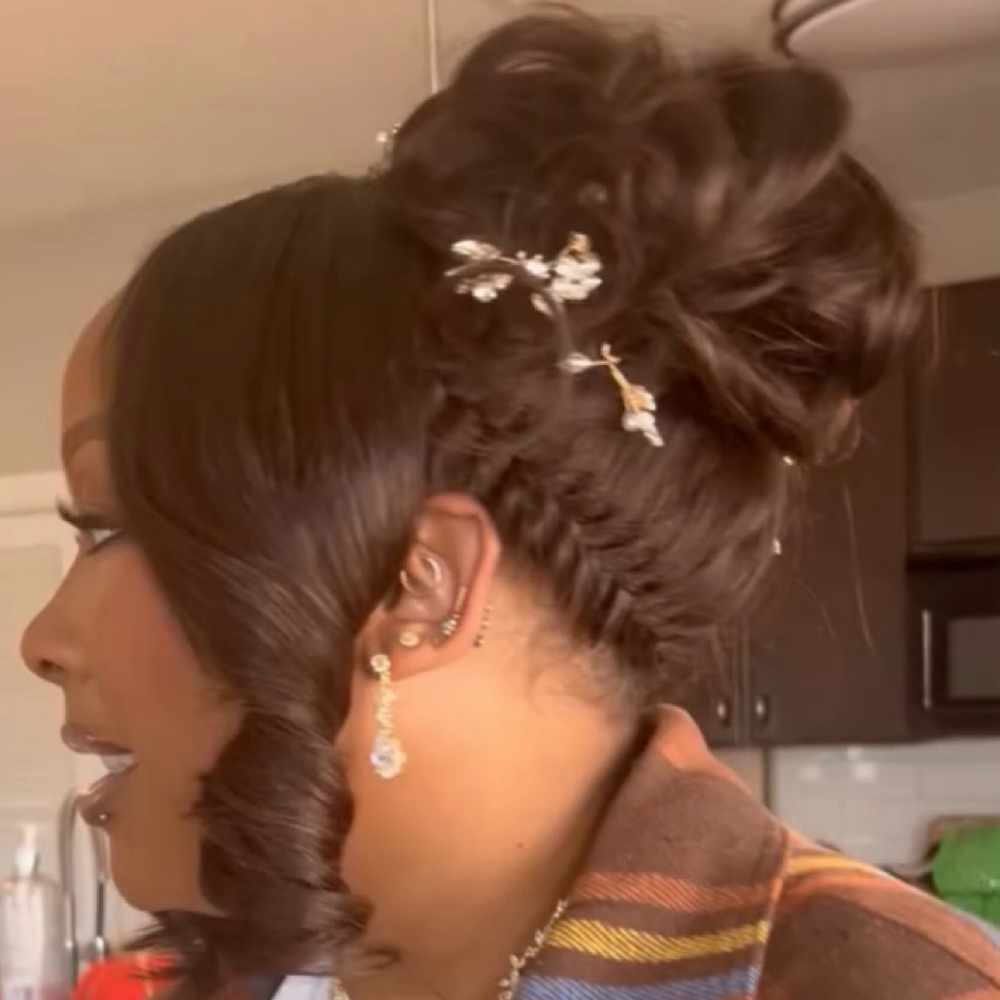 Quickweave Pinup at Avangela Parker Mba in Mesquite Tx, TX