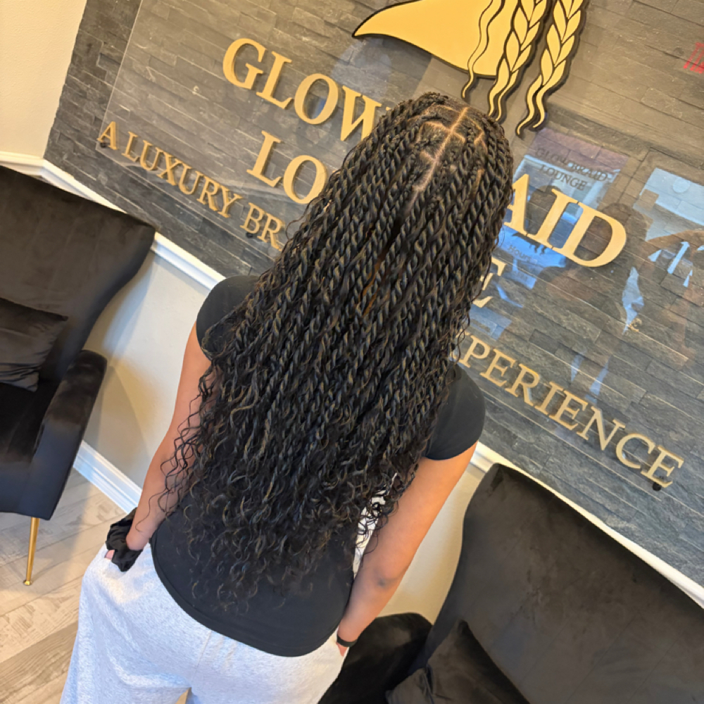 Knotless boho Twist at Glow Braid Lounge in Pearland, TX