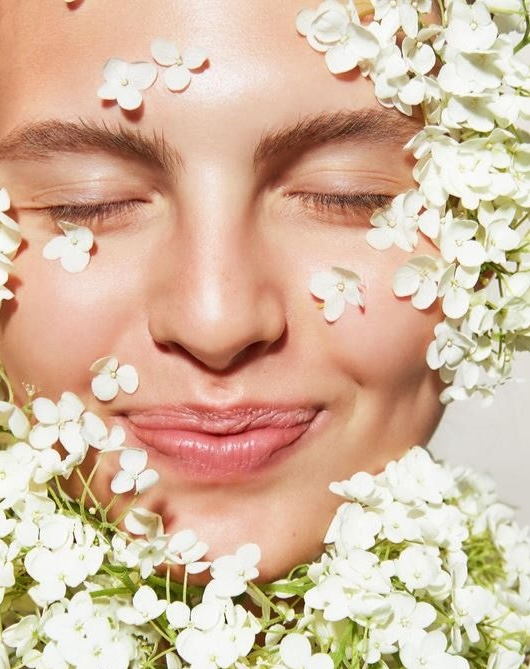 🌸SEASONAL Bloom & Brighten Facial