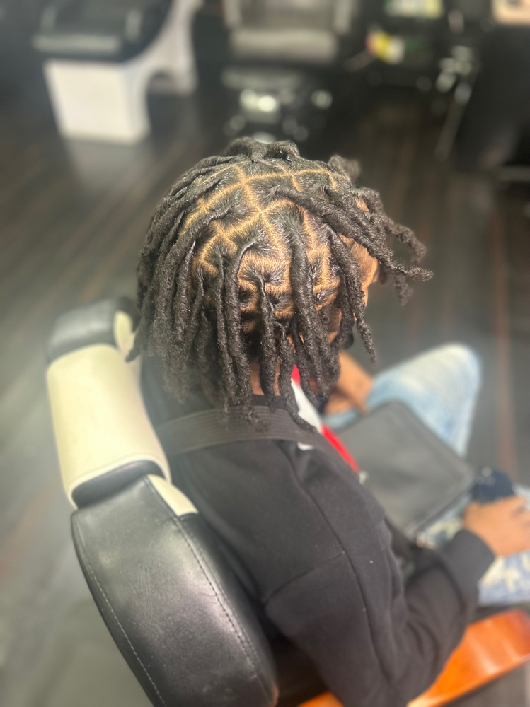 Loc Retwist (ONLY)