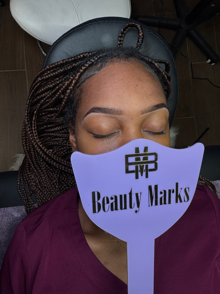 Eyebrow Shaping And Tinting