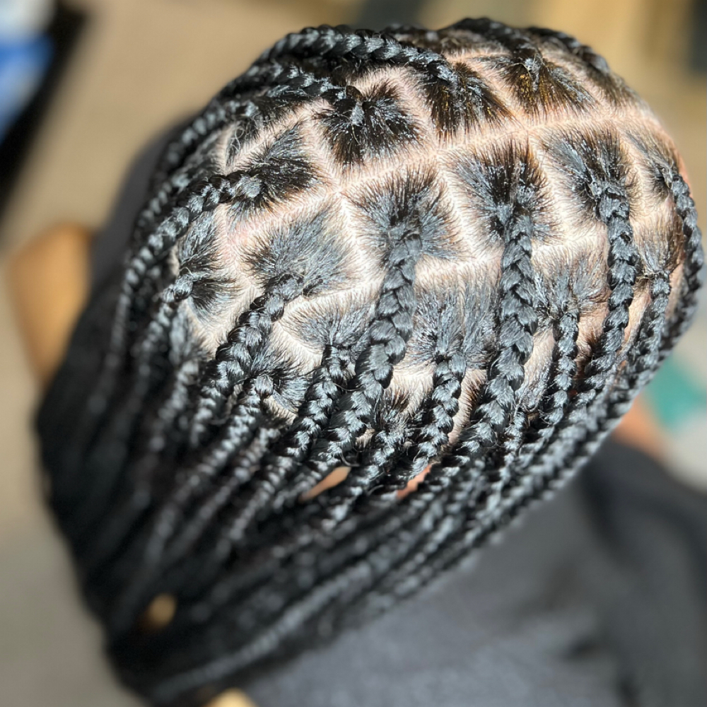 Medium Knotless Braids