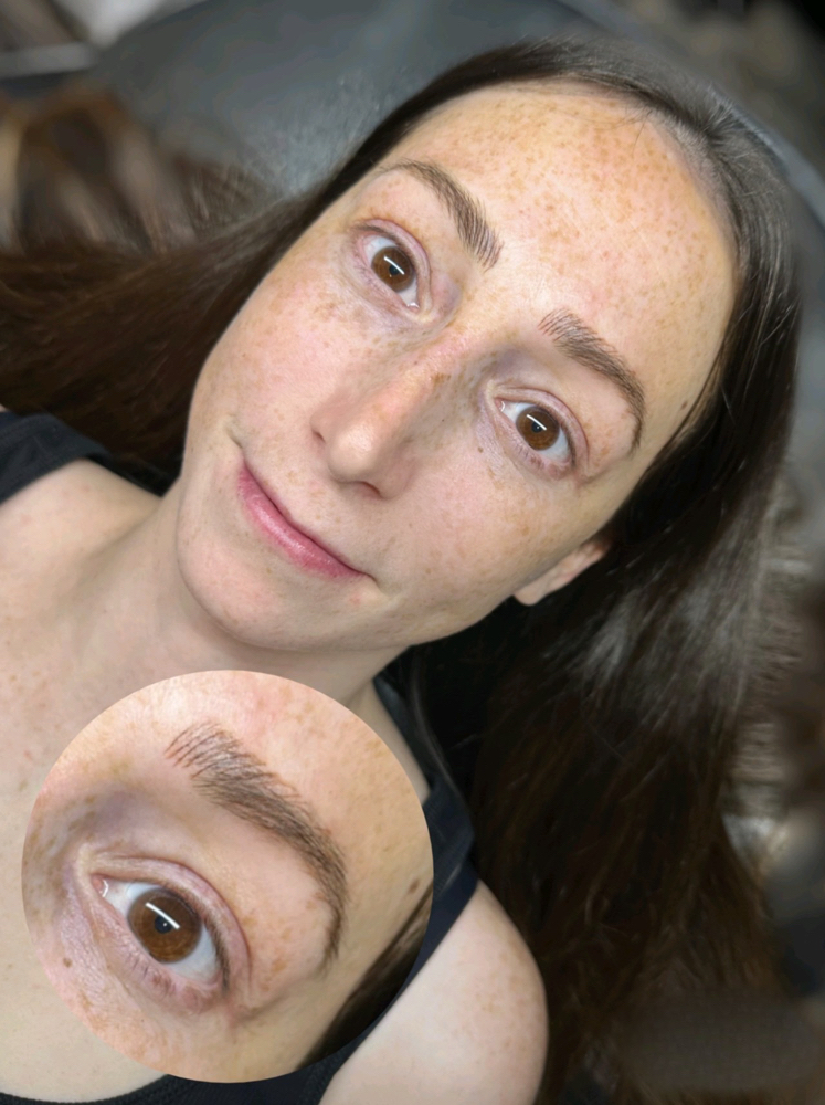 Microblading/ Powder Brows