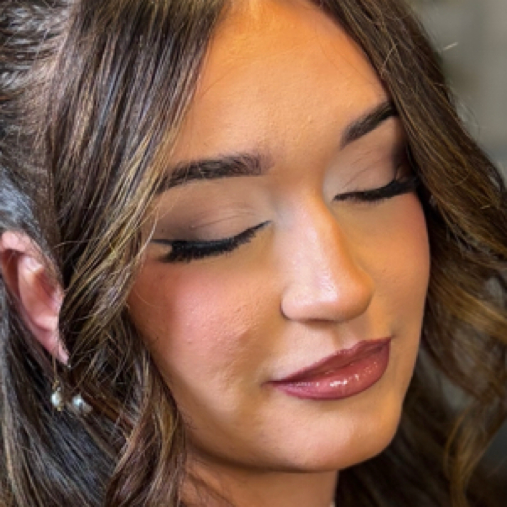 Makeup Application at Salon Atlas in Dayton, OH