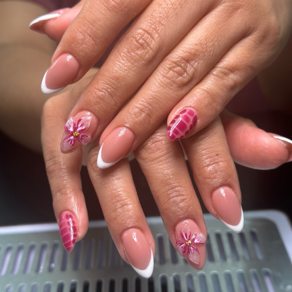 Nails at Shalom Beauty Salón in Rome, GA