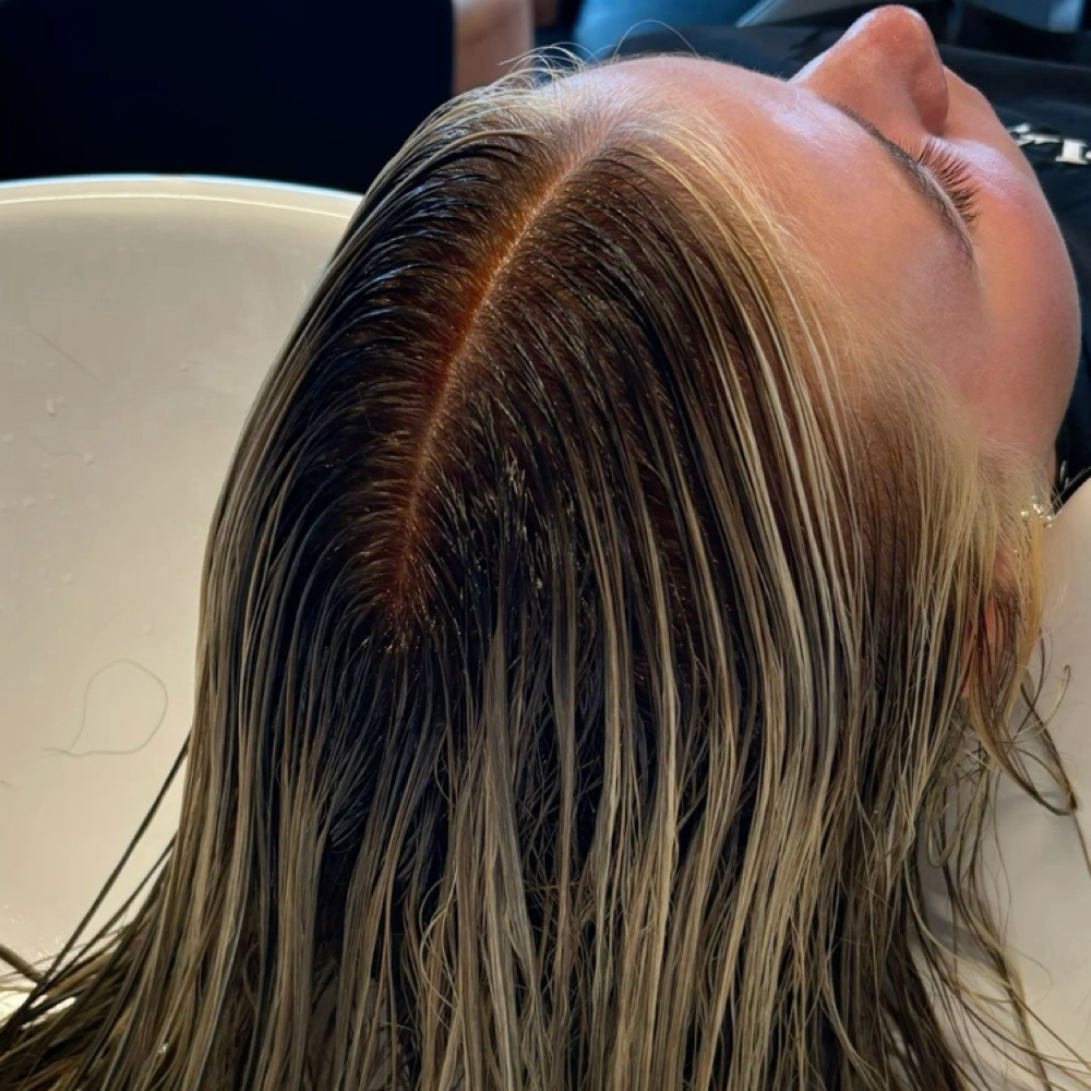 Root Melt at Beauty with ZoeyAnn in Vandalia, OH