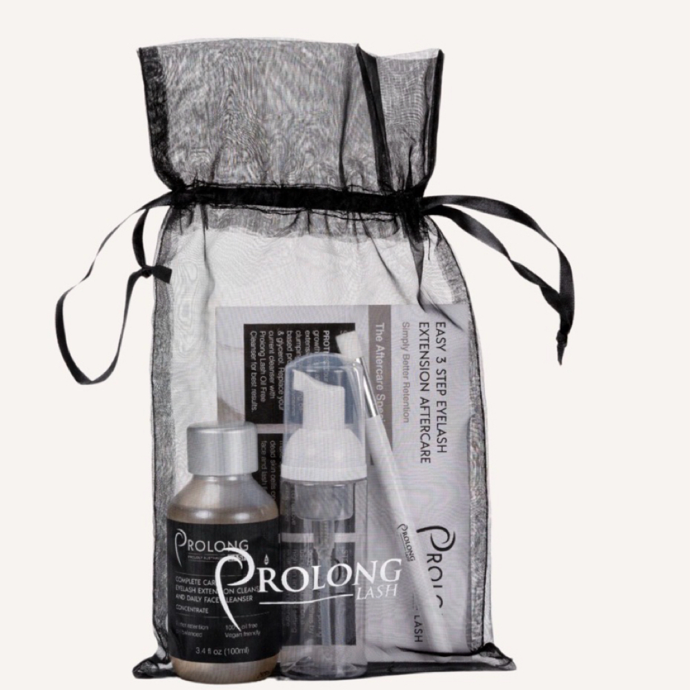 Lash Shampoo Kit at V Glow Miami in Miami Beach, FL