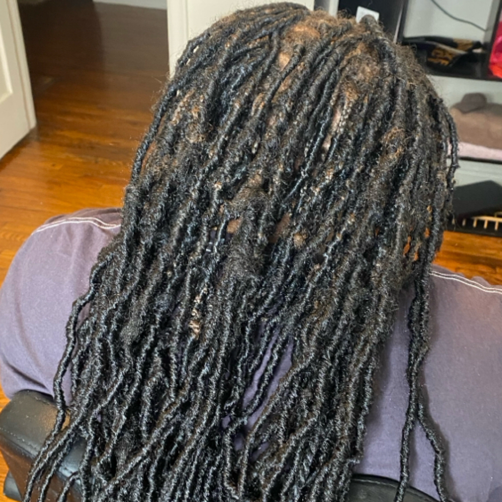 Braid Take Down at DLUXE Effect in Saint Louis, MO