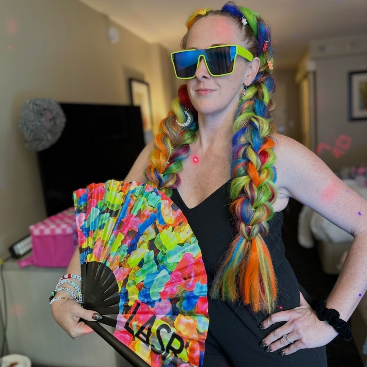 Add Specialty Feed in hair color at Glam Up