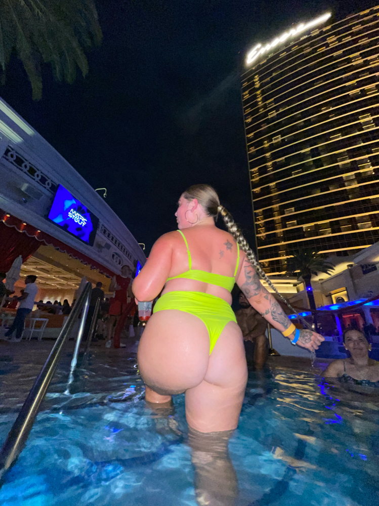 Booty Wax + Booty Facial