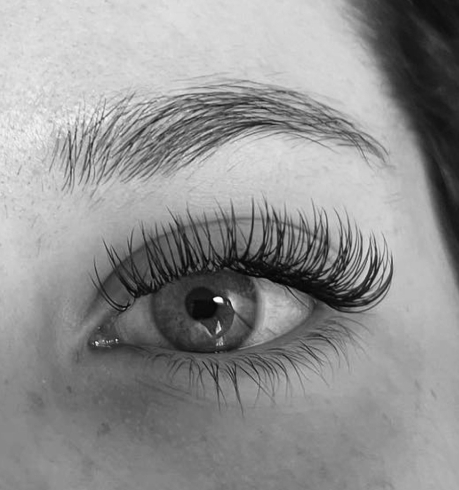 Classic Lash Extentions- Full Set