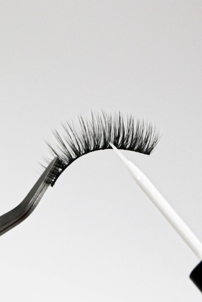 LASH APPLICATION
