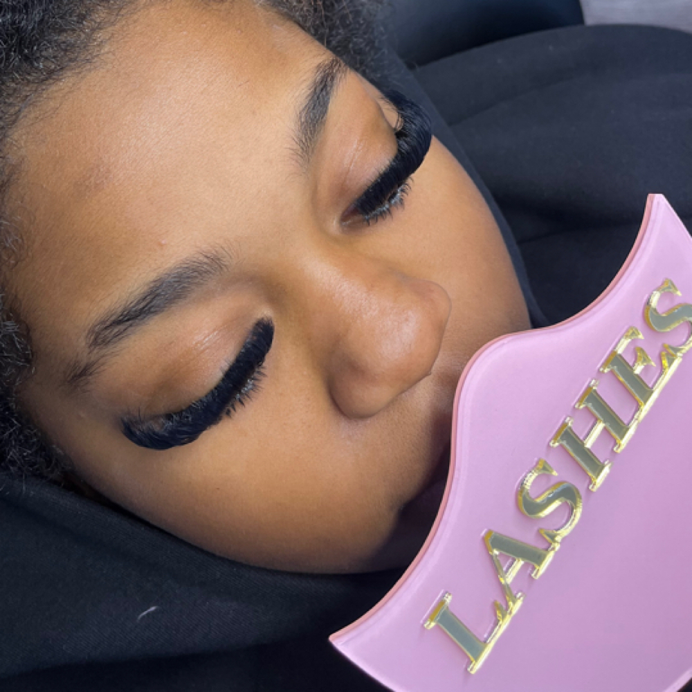 Smokey Cateye at TheBeautyBarSalon in Milwaukee, WI