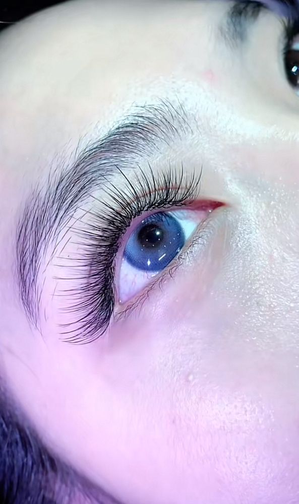 HYBRID LASH EXTENSIONS at AURORABROWS in Cocoa, FL