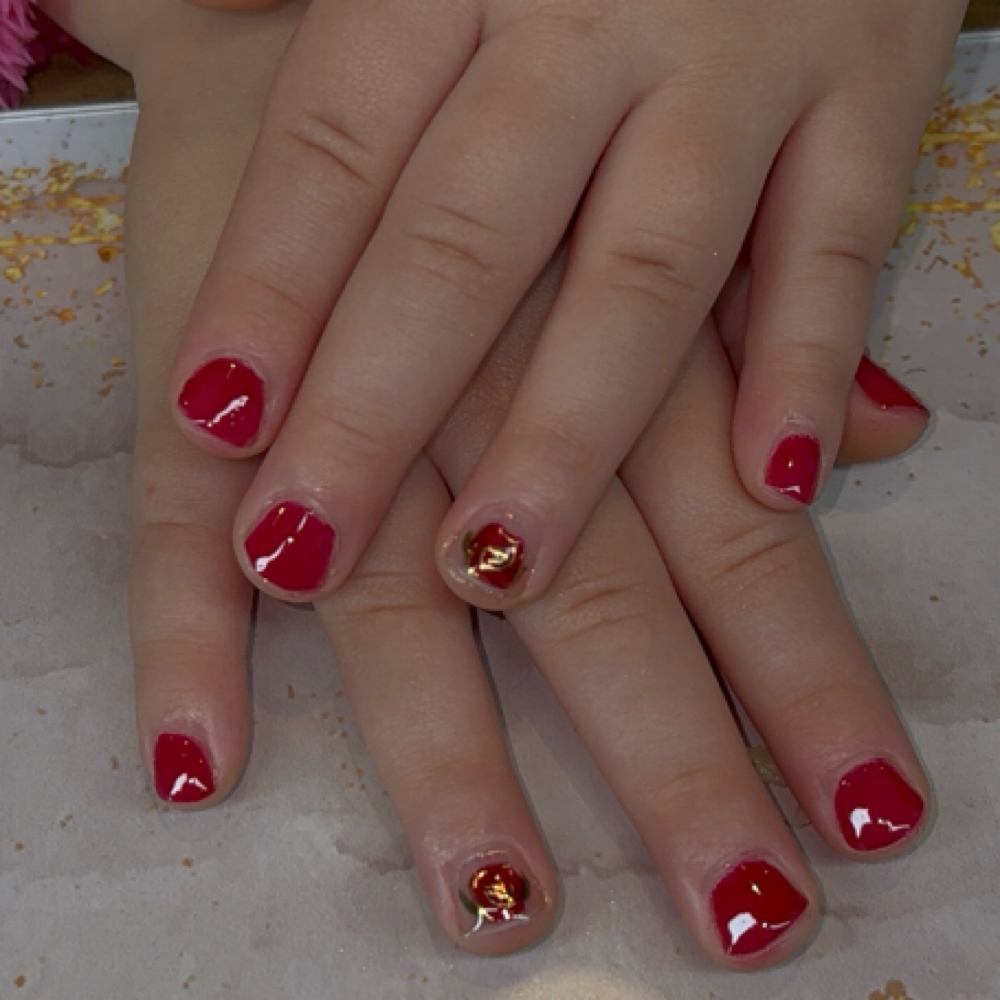 Child’s Manicure at Klawed by Kenn in Marion, IN