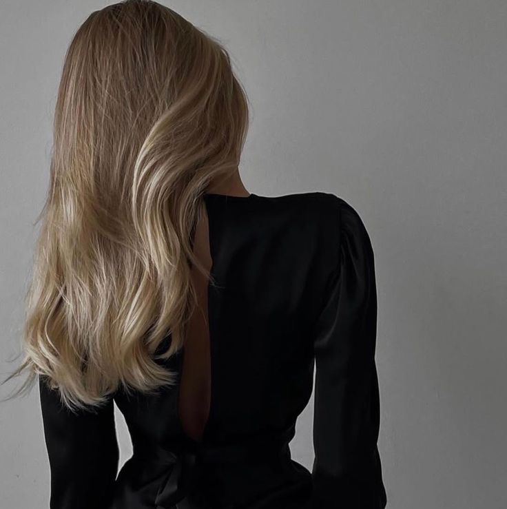 Shampoo Blowdry with curls