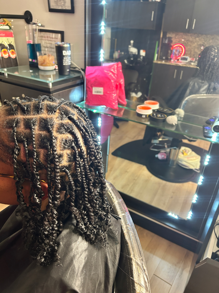 Med natural Twist/add Hair End Only