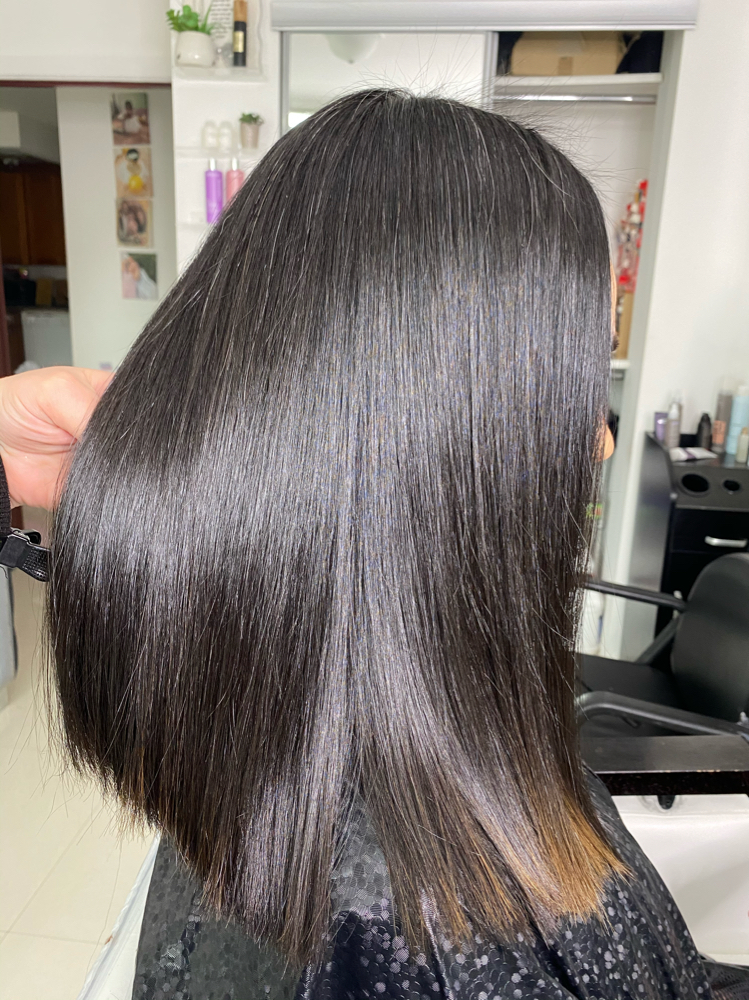 Keratin Smoothening Treatment