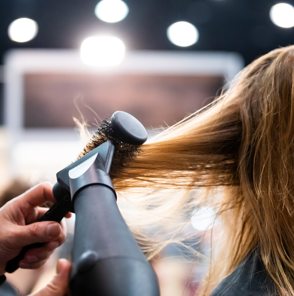 Wash / Blowdry And Style