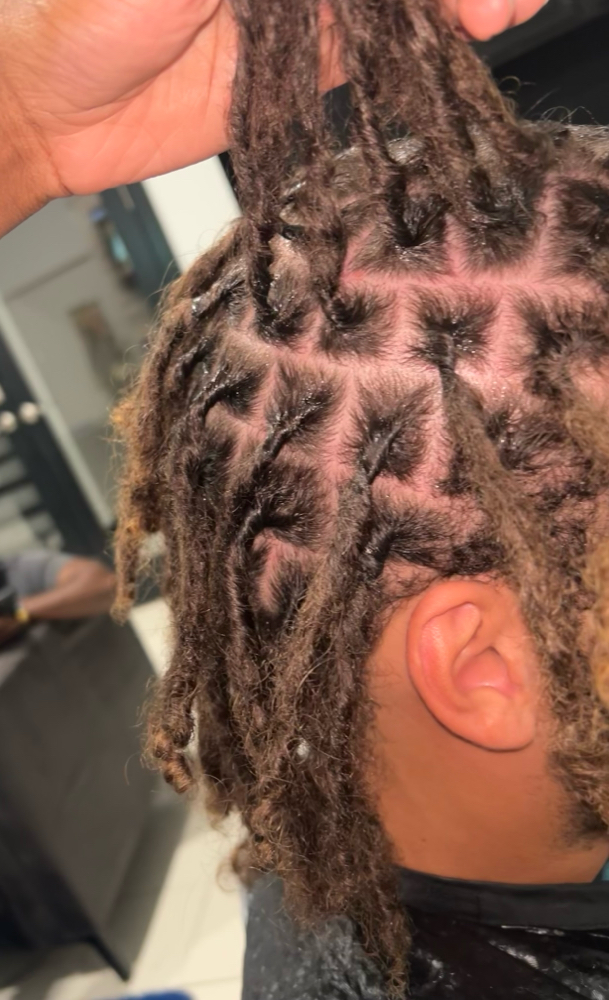 Loc Maintenance at Loc’d in with Ariel in Olive Branch, MS