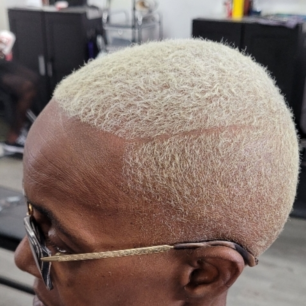 Platnium Level Up/FADED HAIRCUT at Hair By Jimmie Salon & Spa in Garland, TX
