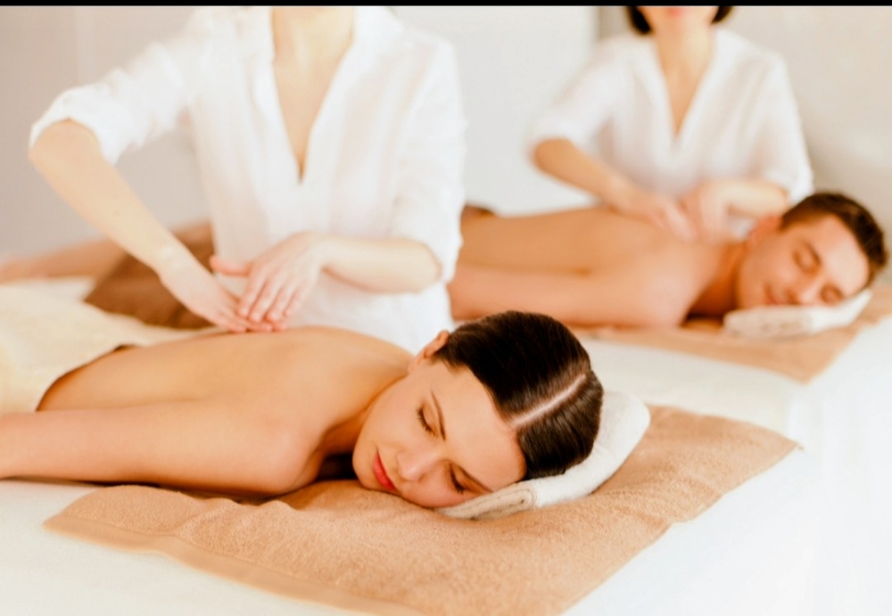Swedish Couples Massage 90 min