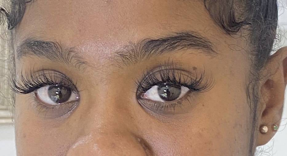 Classic/Natural Lash Extensions